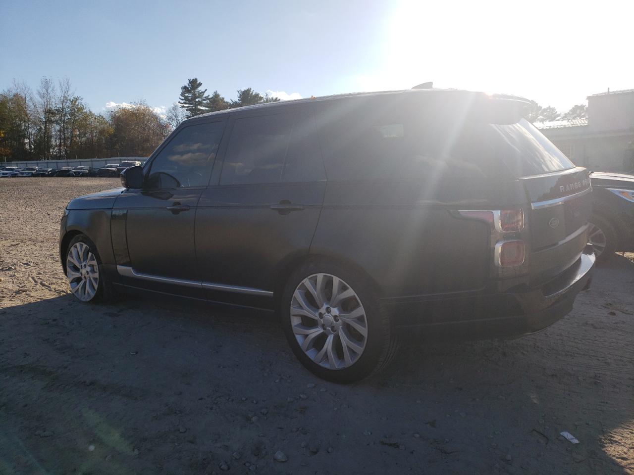 2020 Land Rover Range Rover - Image 2