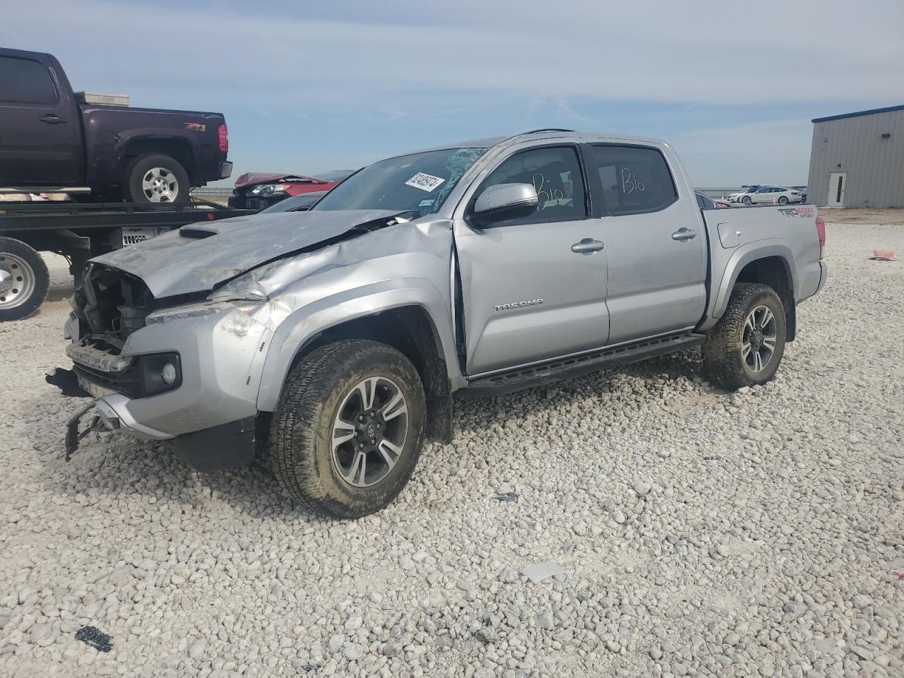 VIN 5TFCZ5AN5GX043972 2016 TOYOTA TACOMA no.1