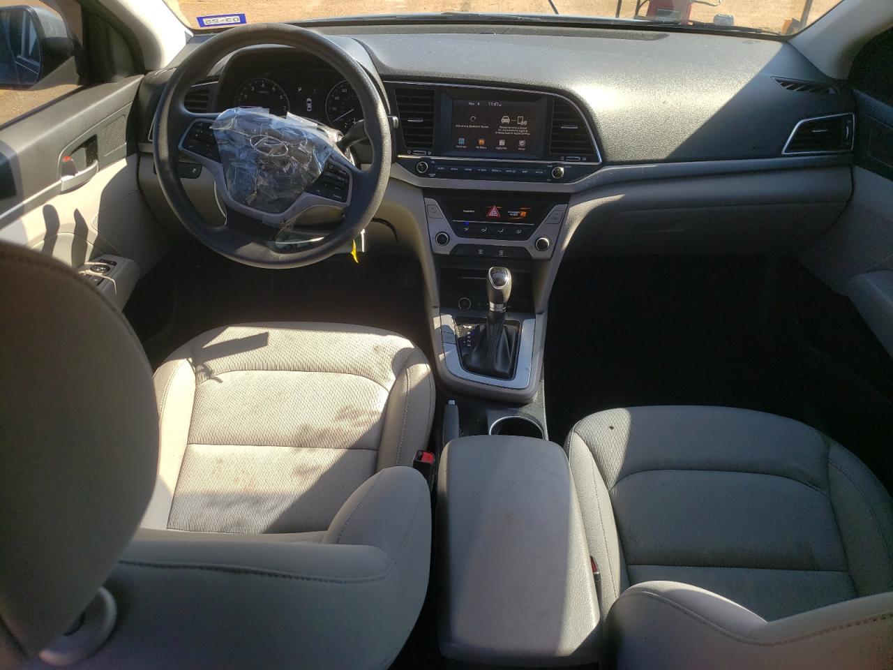 2018 Hyundai Elantra - Image 8