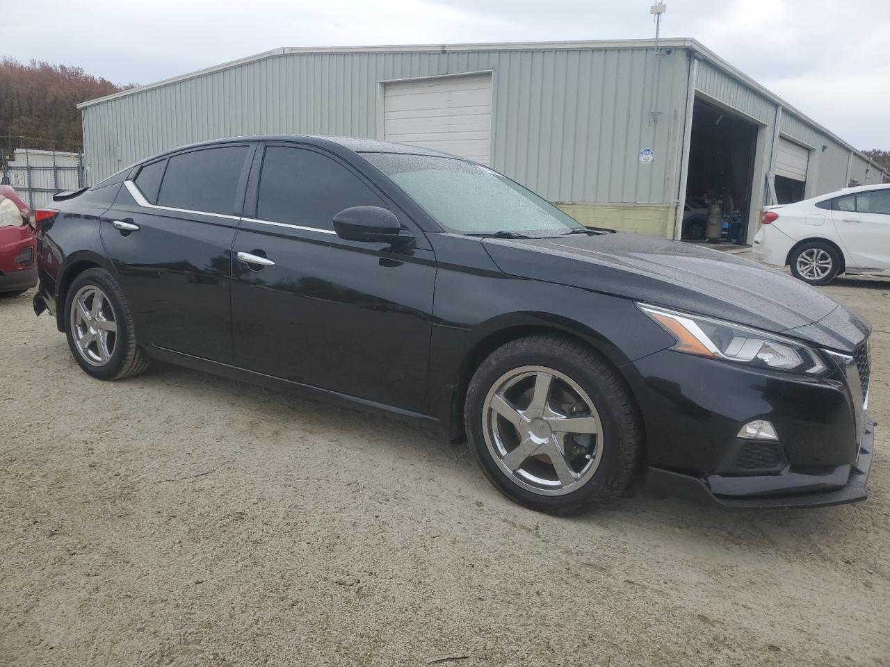 2019 Nissan Altima - Image 4