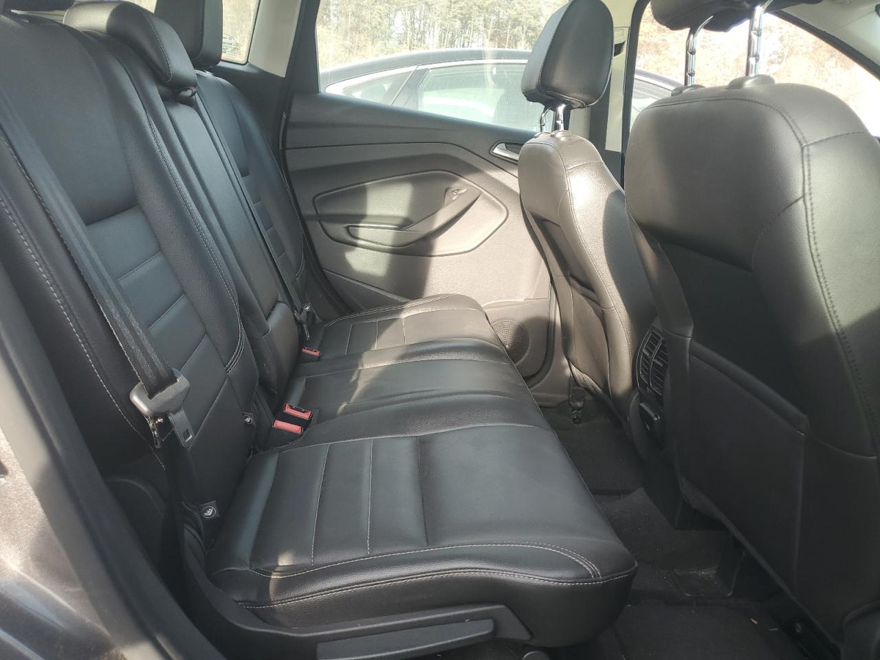 2014 Ford C-MAX - Image 11