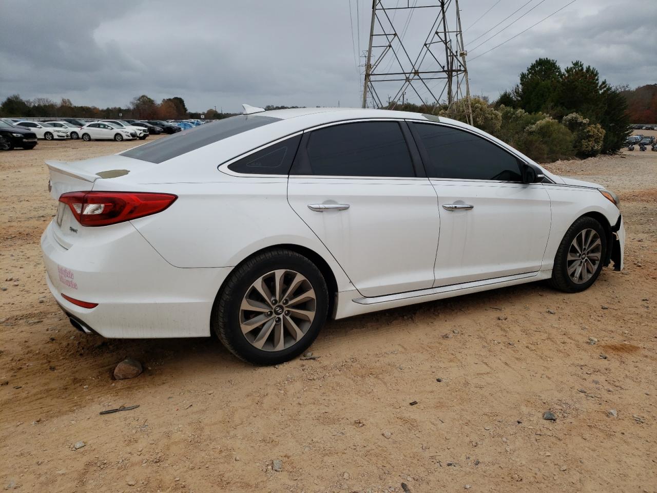 2016 Hyundai Sonata - Image 3