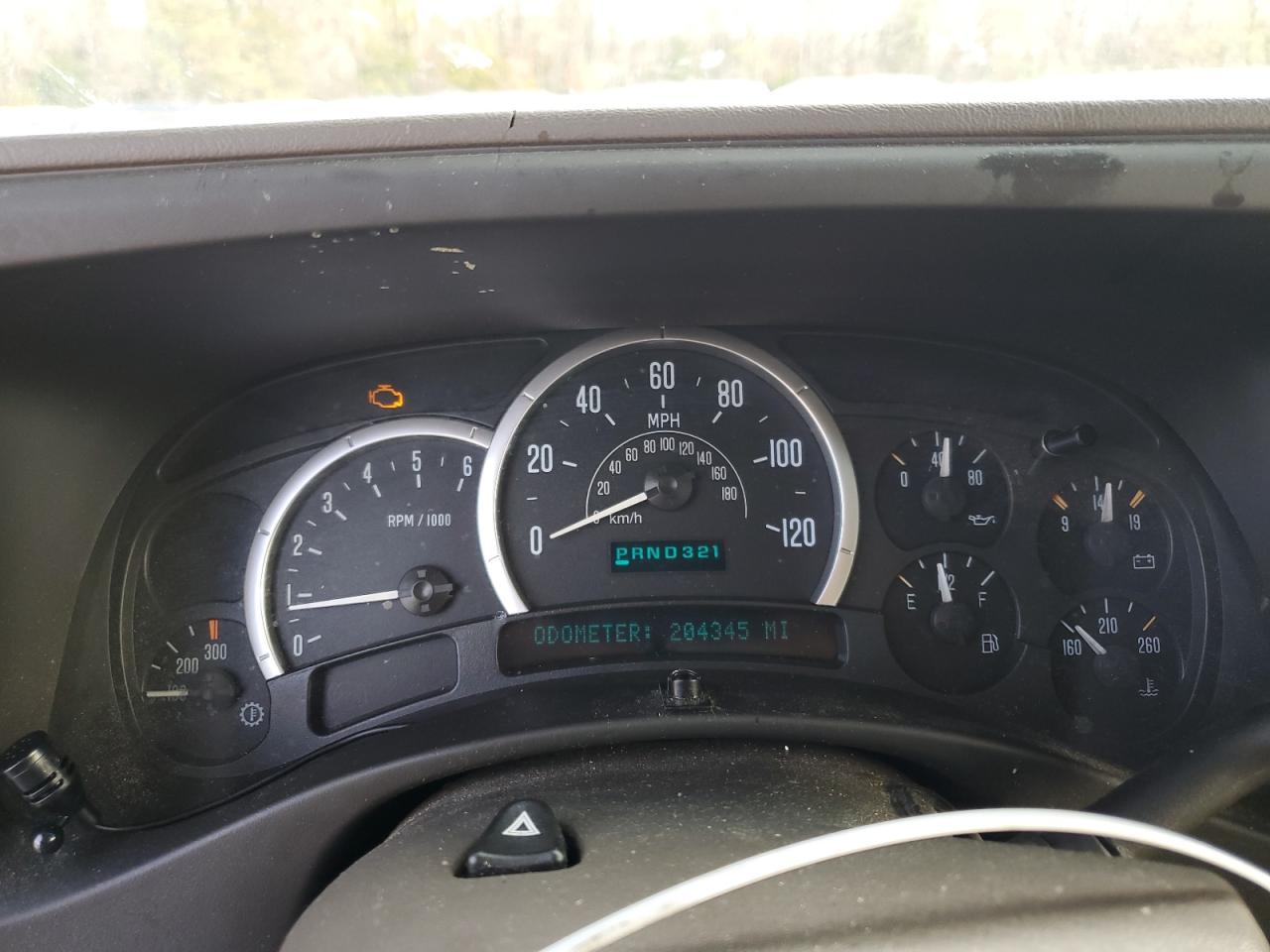 2004 Cadillac Escalade - Image 9