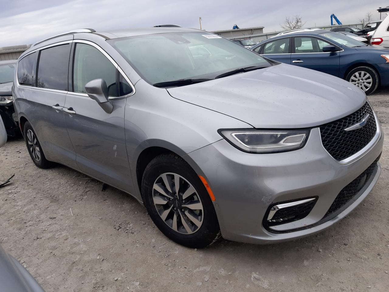 2021 Chrysler Pacifica - Image 4