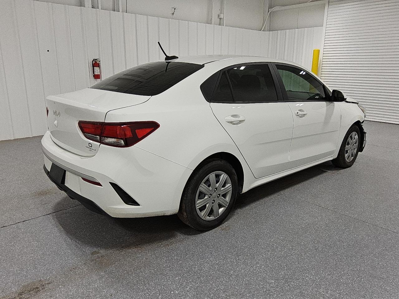 2023 Kia Rio - Image 3
