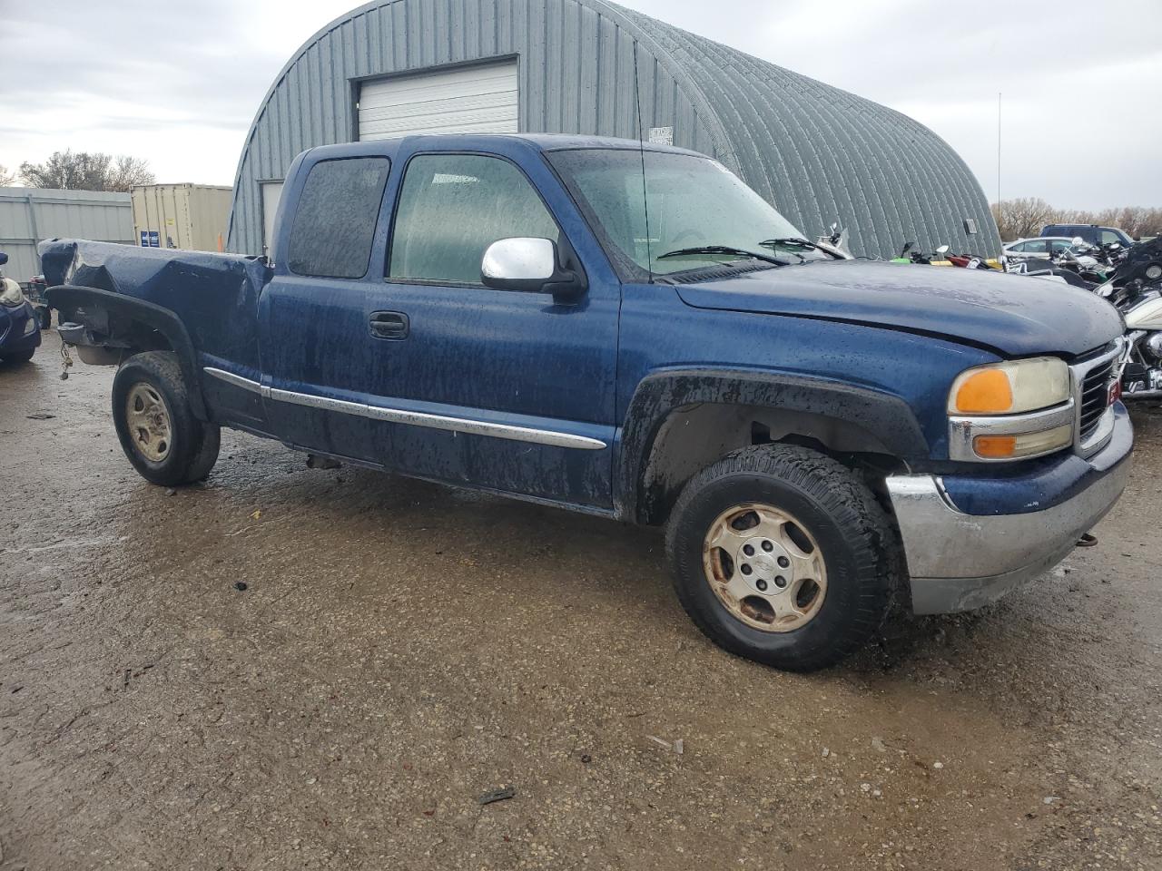 2000 GMC Sierra - Image 4