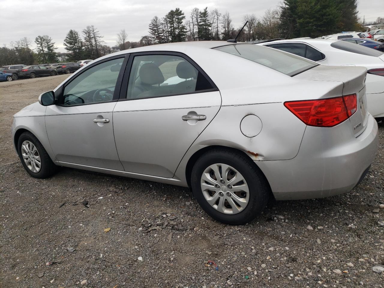 2010 Kia Forte - Image 2