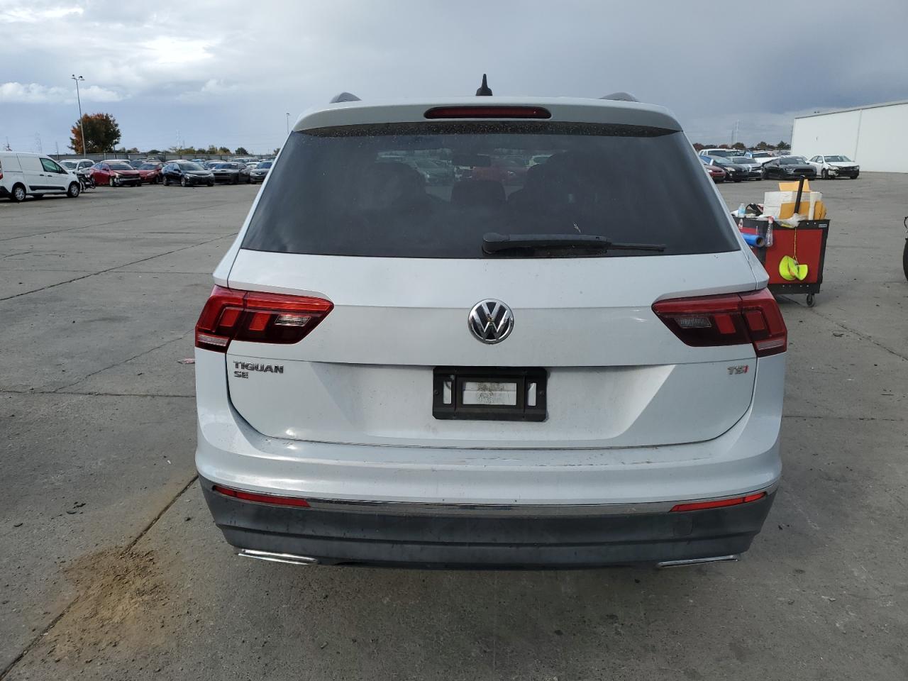 2018 Volkswagen Tiguan - Image 6