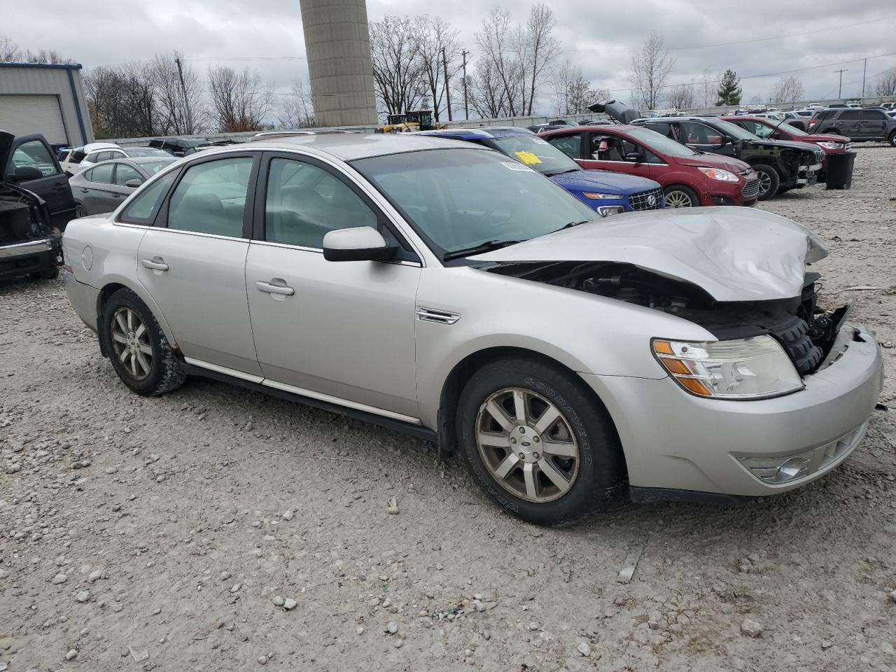2008 Ford Taurus - Image 4