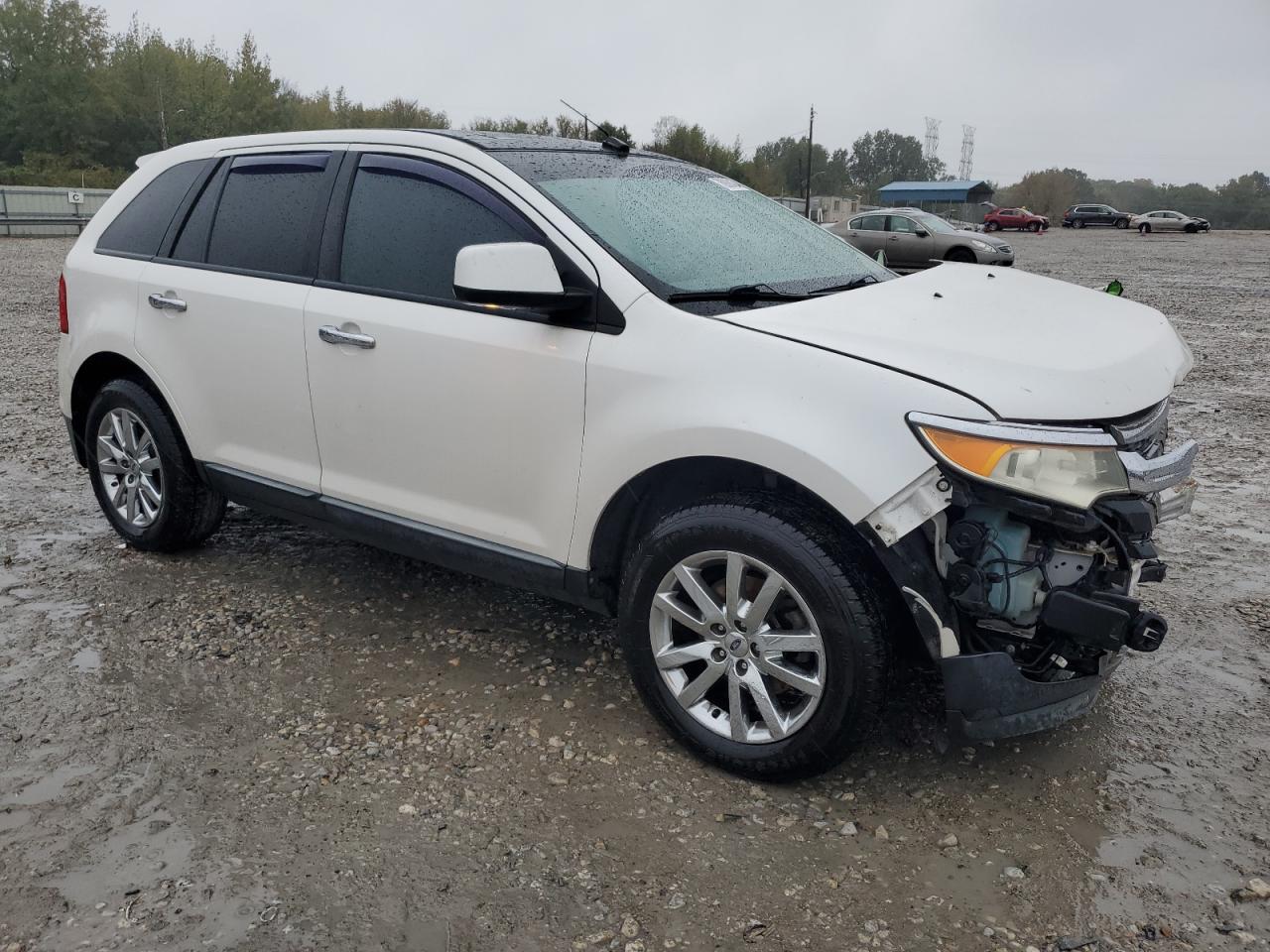 2011 Ford Edge - Image 4