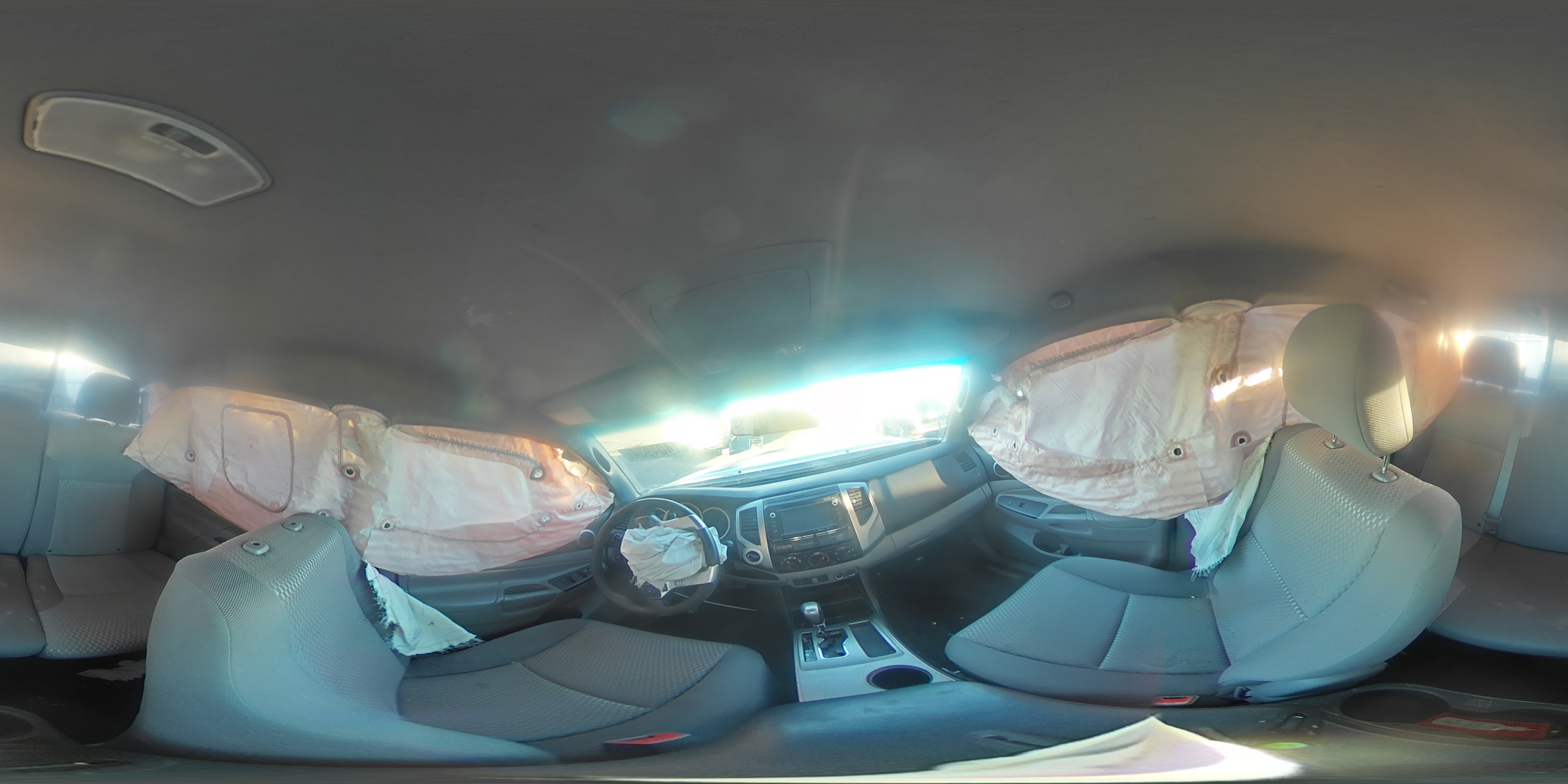 2015 Toyota Tacoma - Image 13
