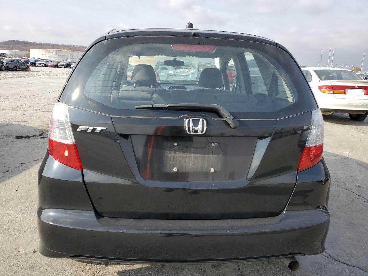 2013 Honda Fit - Image 6