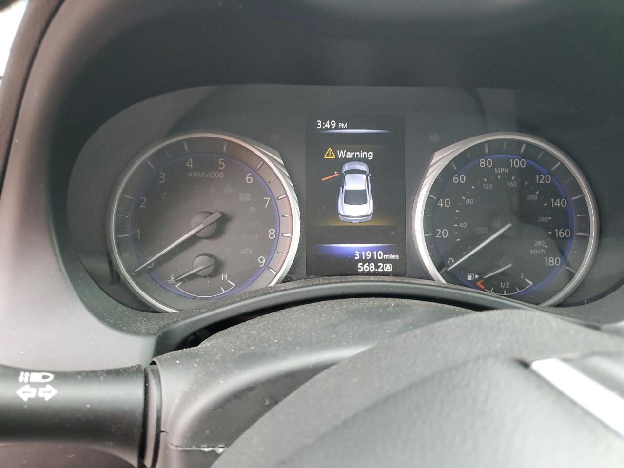 2018 Infiniti Q60 - Image 9