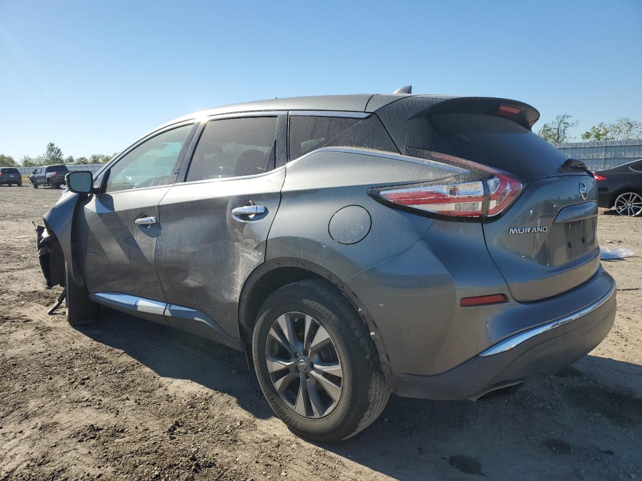 2016 Nissan Murano - Image 2