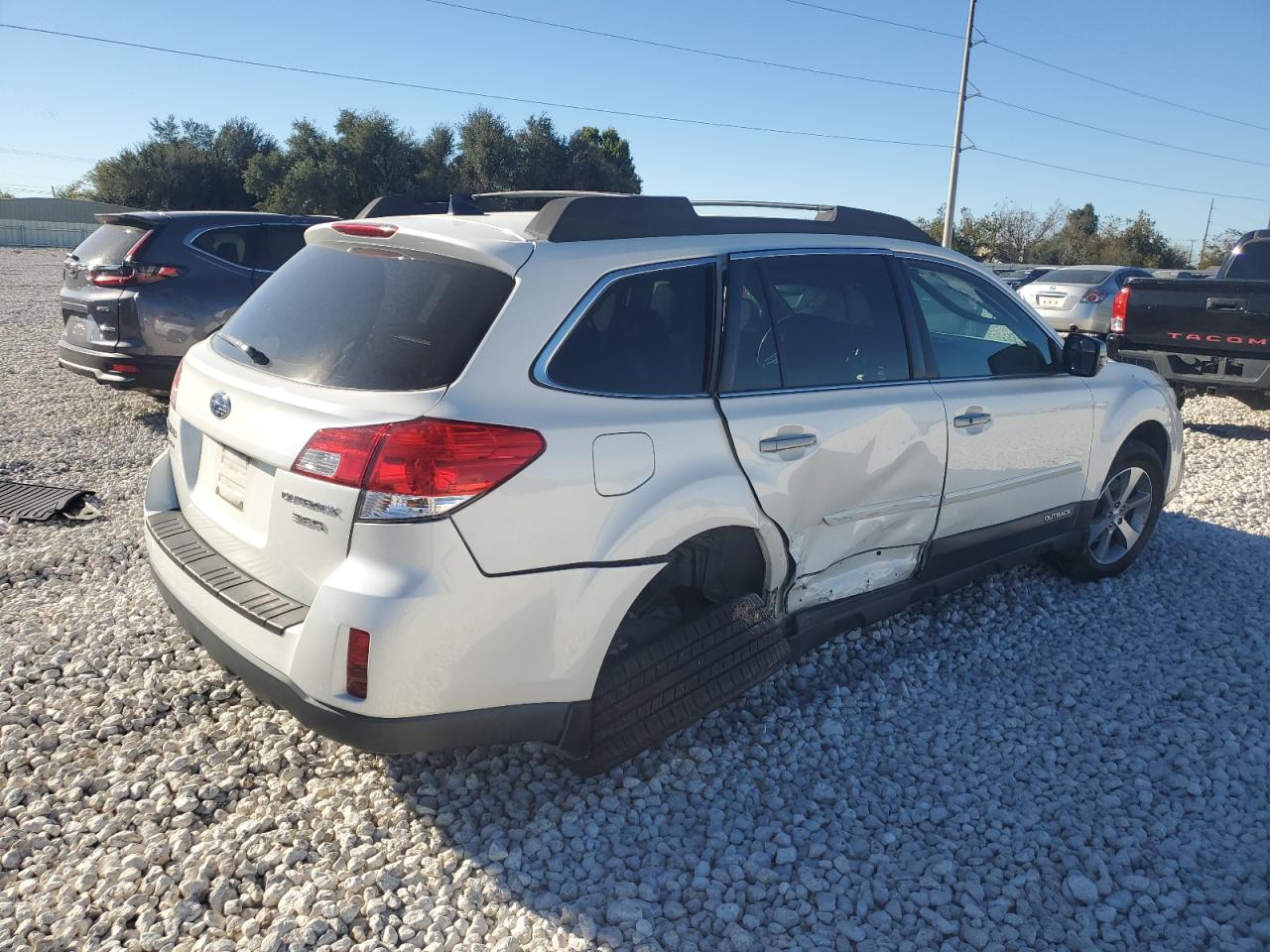 VIN 4S4BRDSC2D2322318 2013 SUBARU OUTBACK no.3