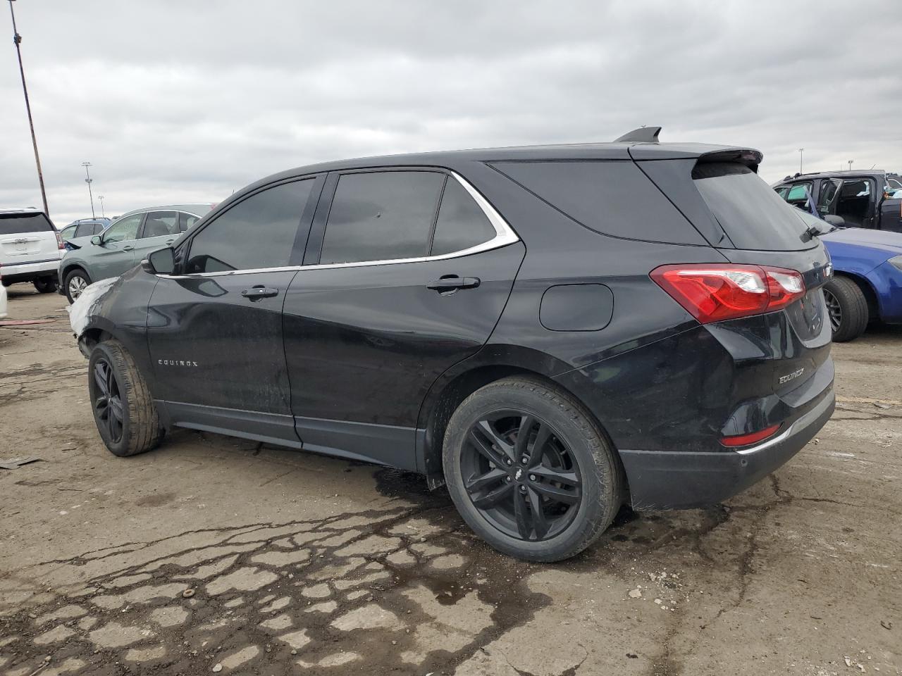 2020 Chevrolet Equinox - Image 2