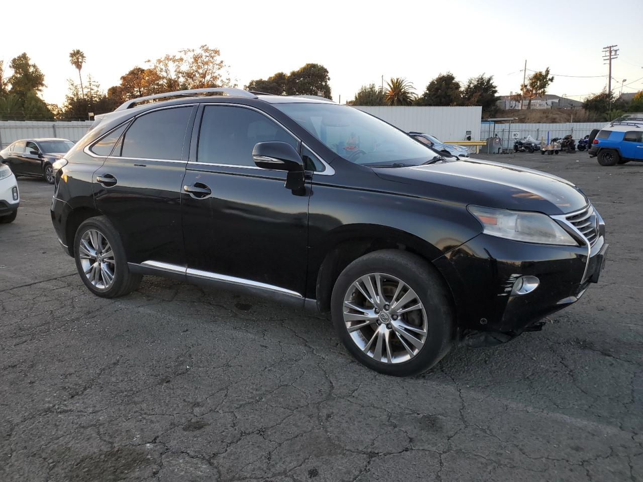 VIN 2T2ZK1BA2EC137091 2014 LEXUS RX350 no.4