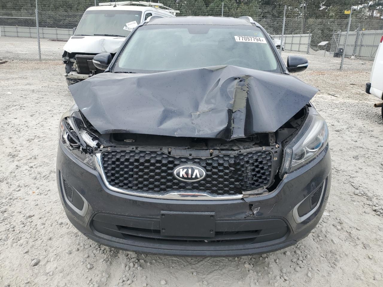 2018 Kia Sorento - Image 5