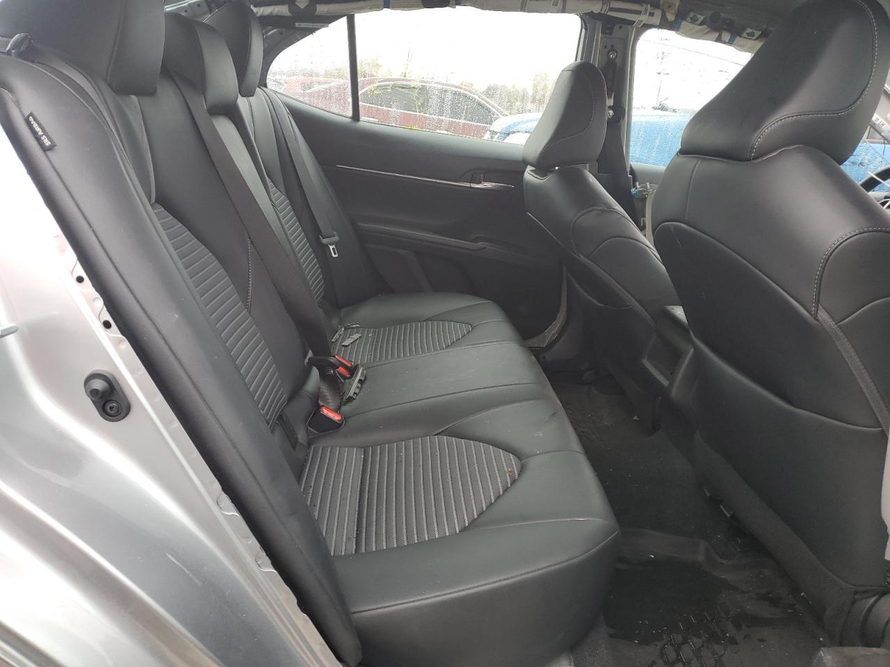 2022 Toyota Camry - Image 10