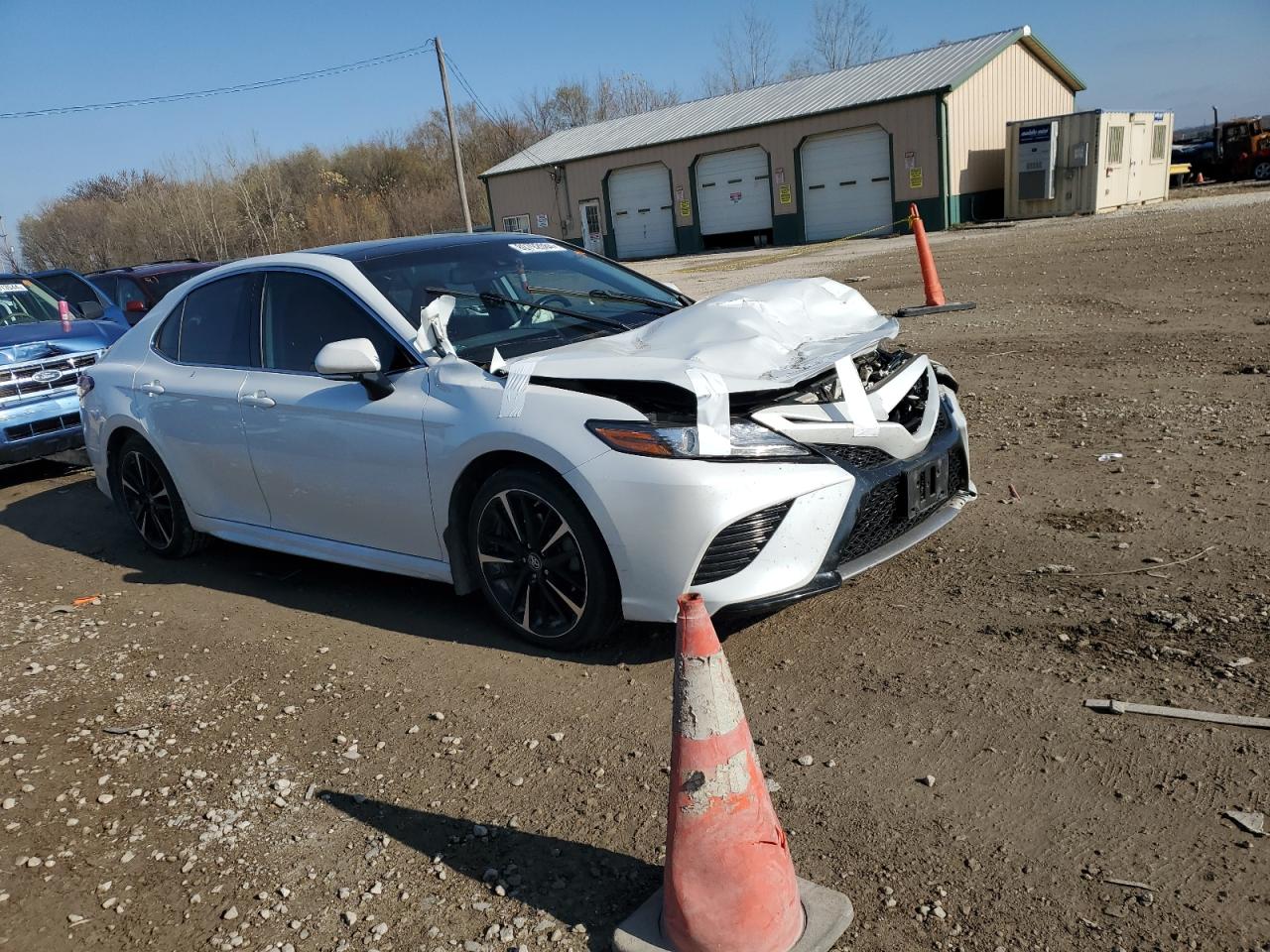 2019 Toyota Camry - Image 4