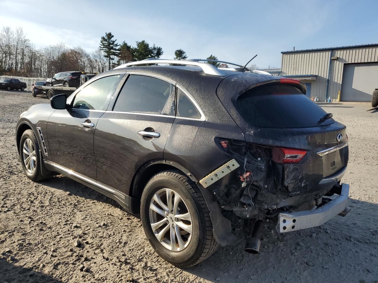 2011 Infiniti FX - Image 2