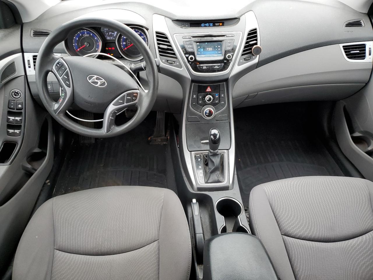 2016 Hyundai Elantra - Image 8