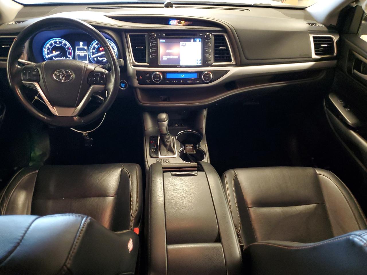 2014 Toyota Highlander - Image 8
