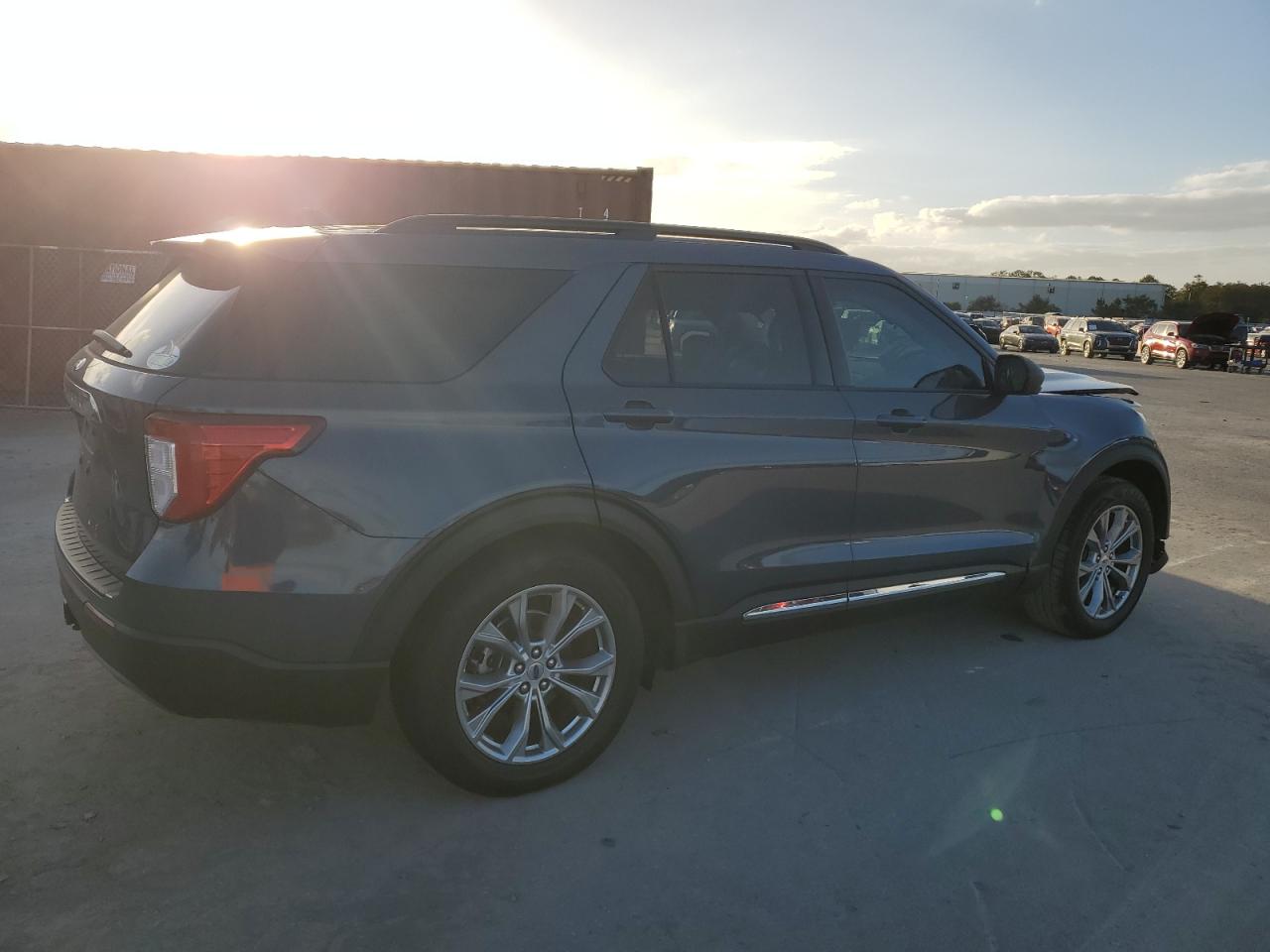 2021 Ford Explorer - Image 3