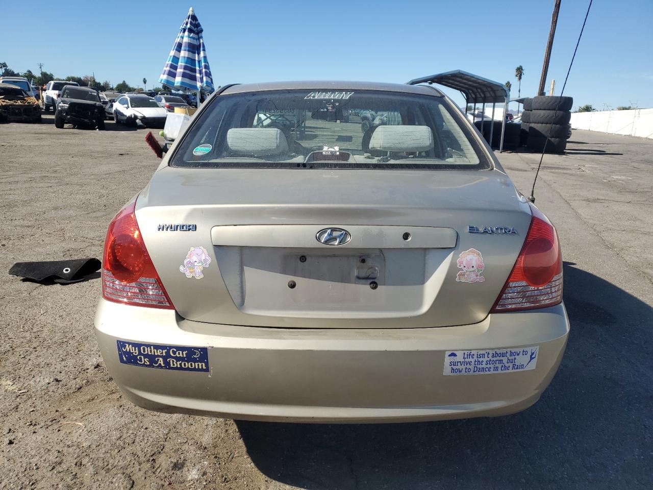 2005 Hyundai Elantra - Image 6