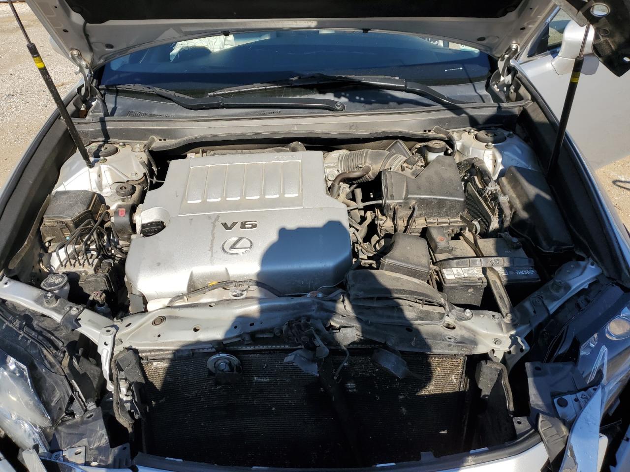 2017 Lexus ES - Image 12