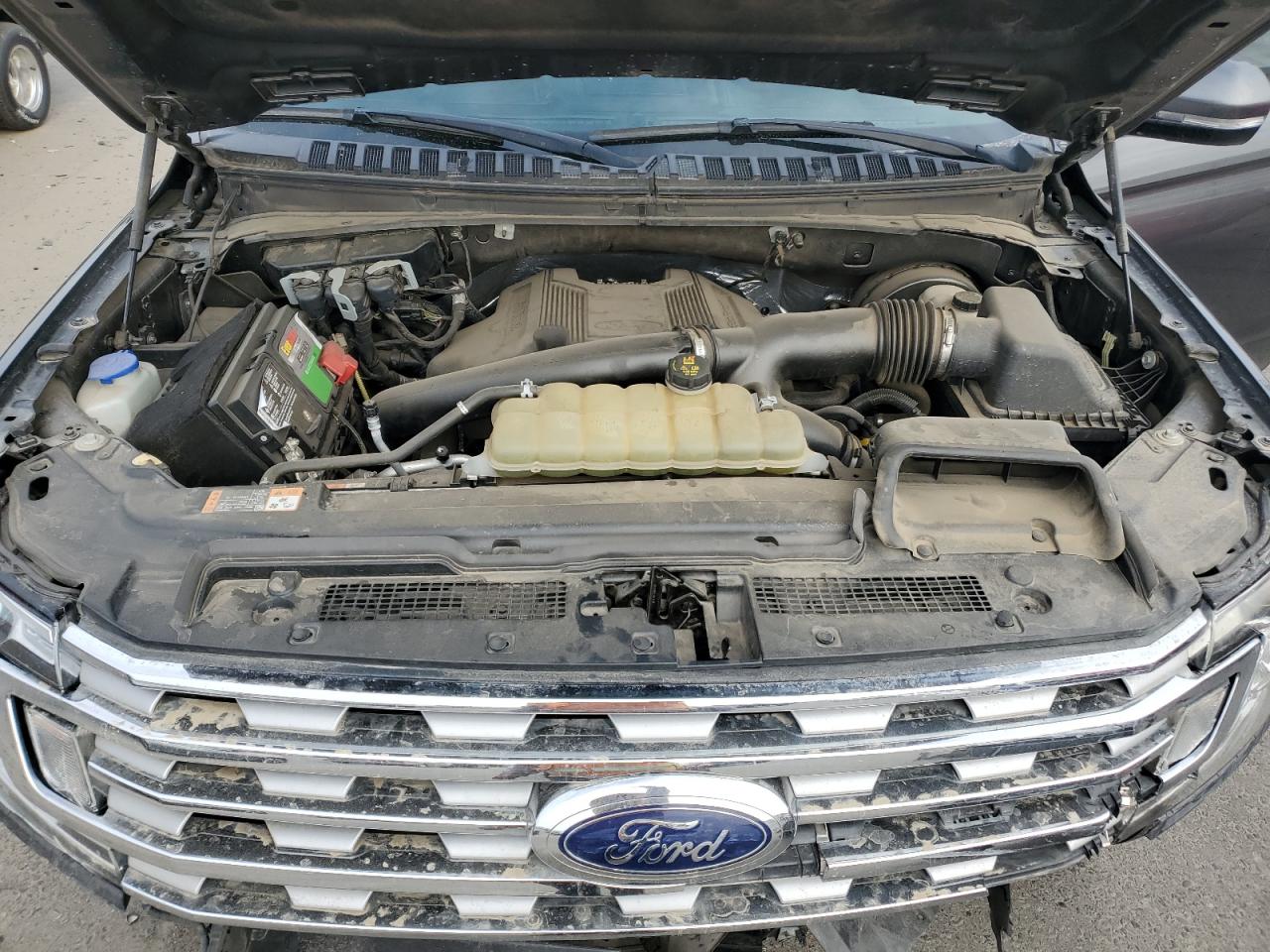 2020 Ford Expedition - Image 12
