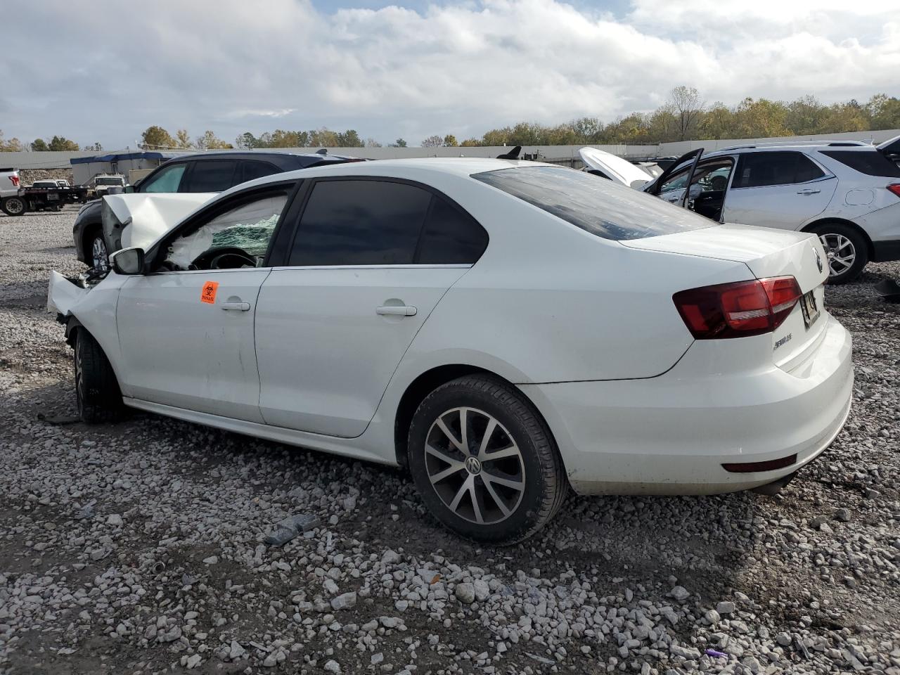 2017 Volkswagen Jetta - Image 2