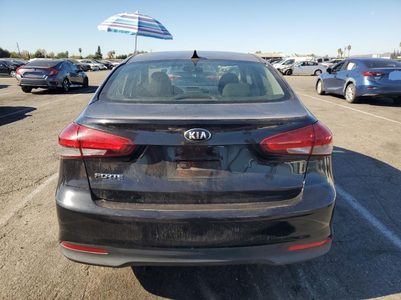 VIN 3KPFK4A7XJE282342 2018 KIA FORTE no.6