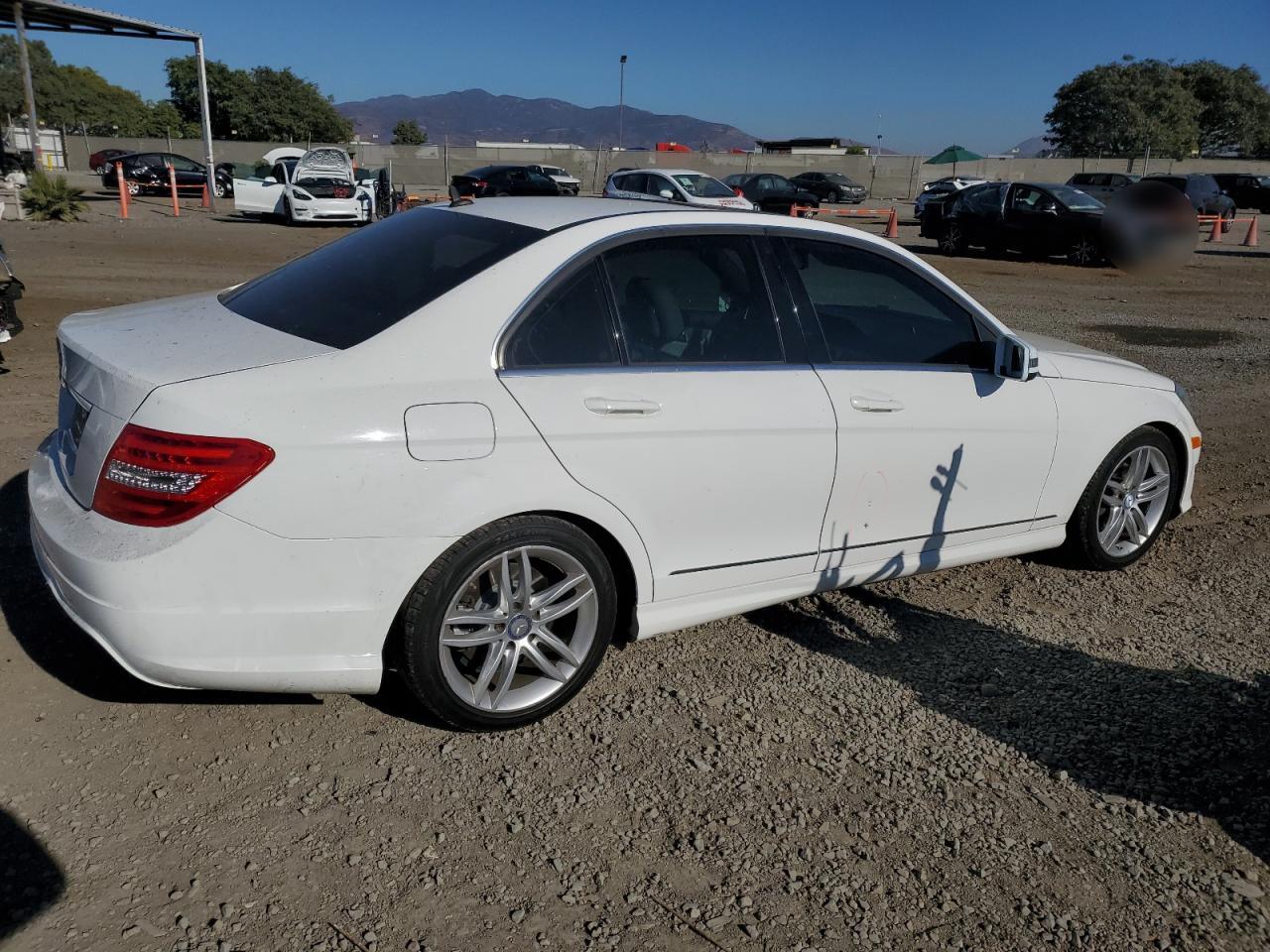 VIN WDDGF4HB6DR287653 2013 MERCEDES-BENZ C-CLASS no.3