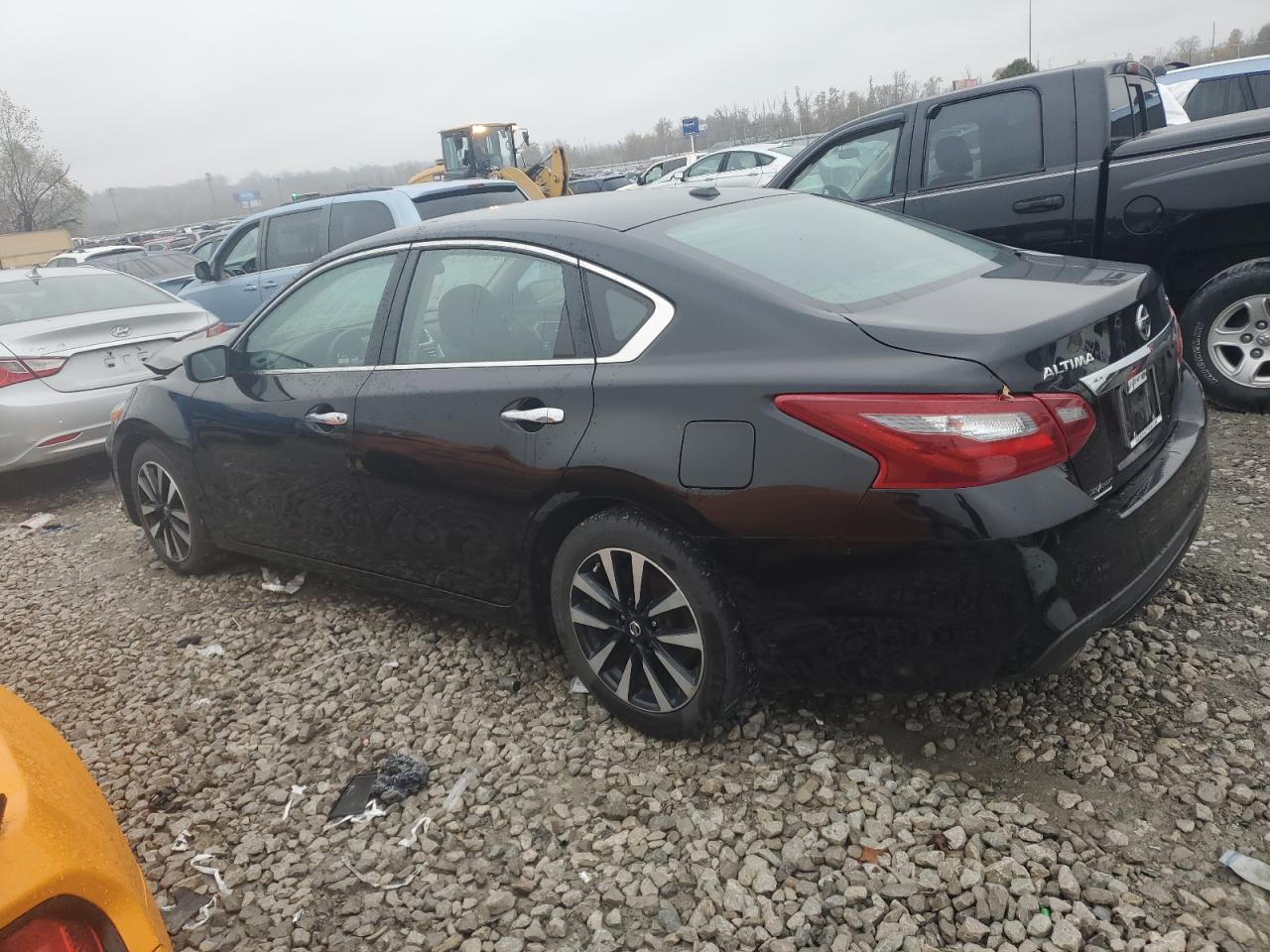 2018 Nissan Altima - Image 2