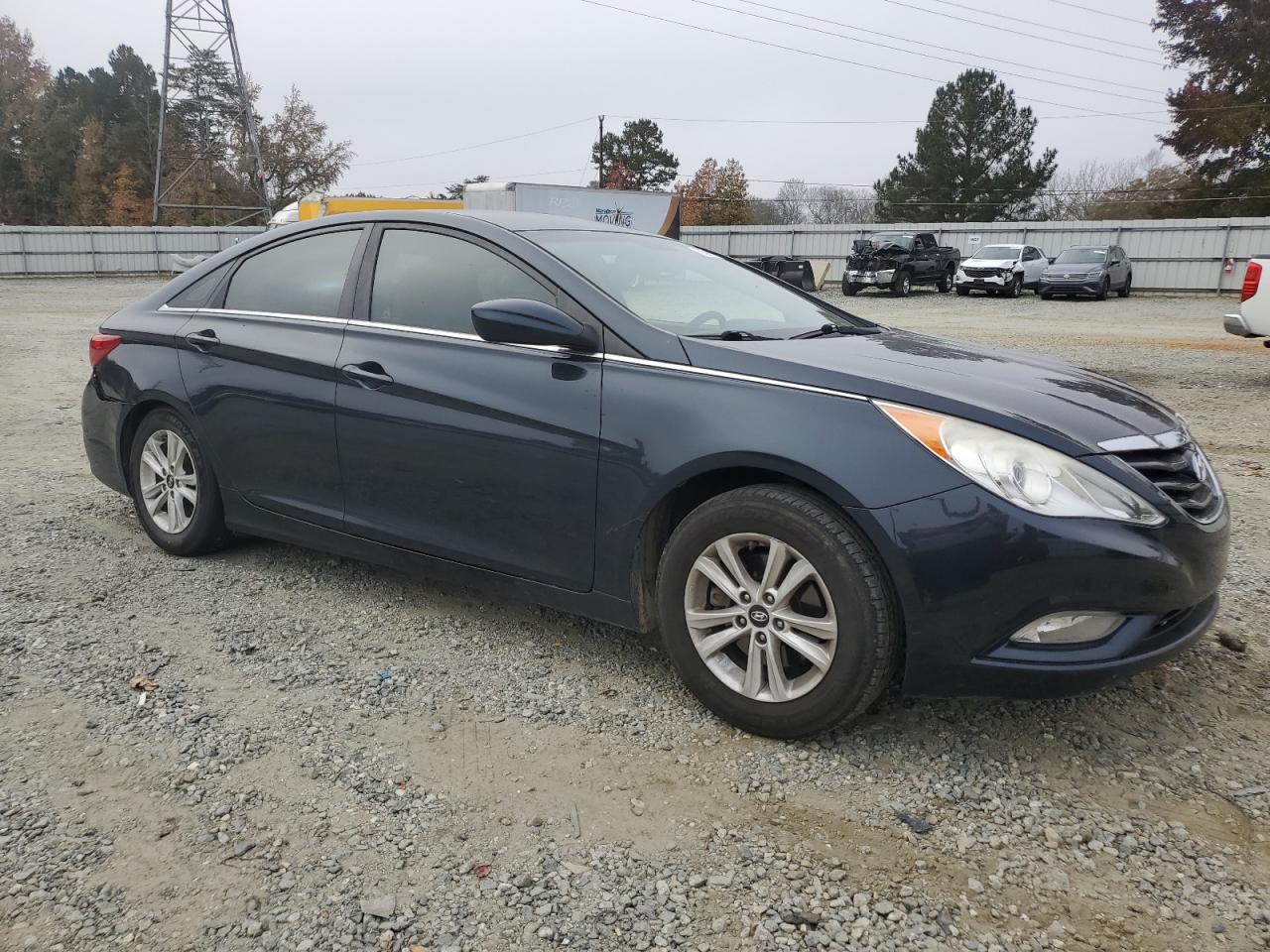 2013 Hyundai Sonata - Image 4