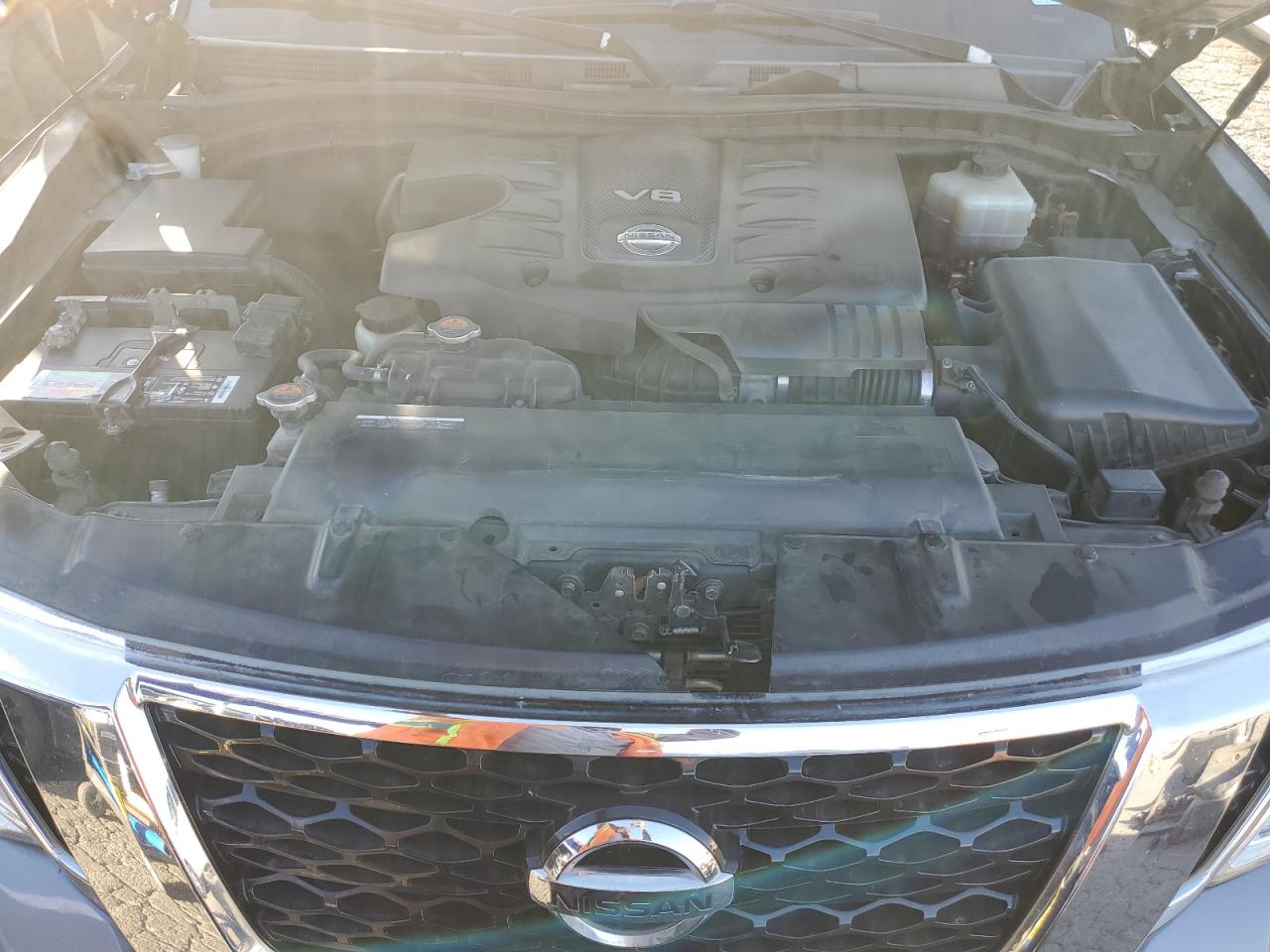 2018 Nissan Armada - Image 11