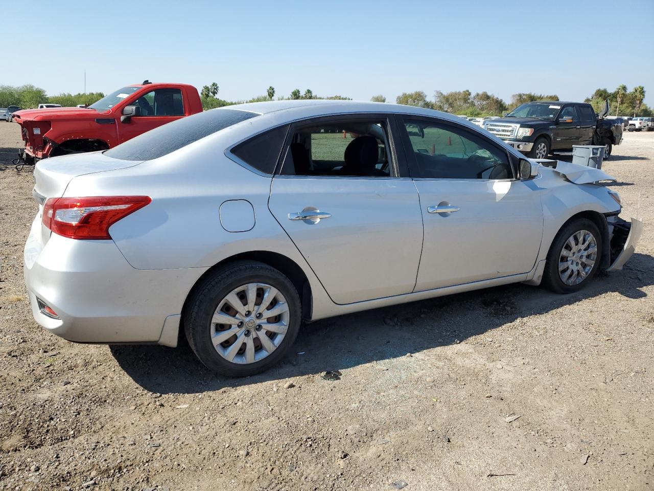 2019 Nissan Sentra - Image 3