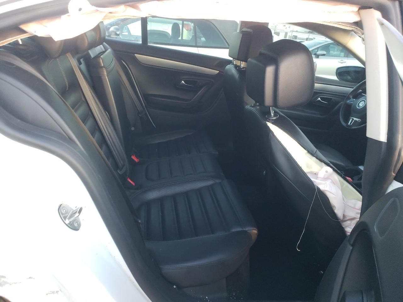 2016 Volkswagen Passat CC - Image 10