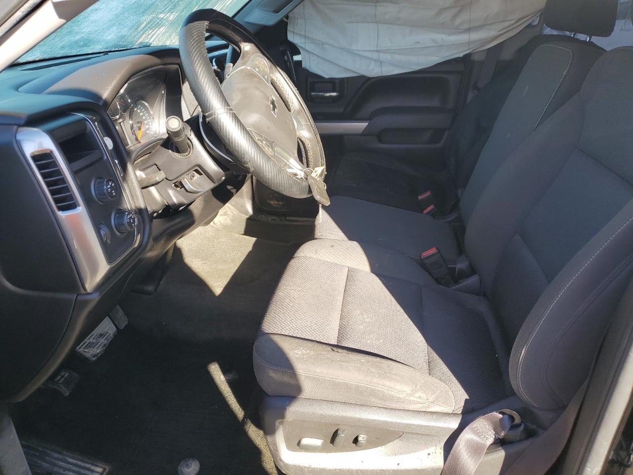 2016 Chevrolet Silverado - Image 7