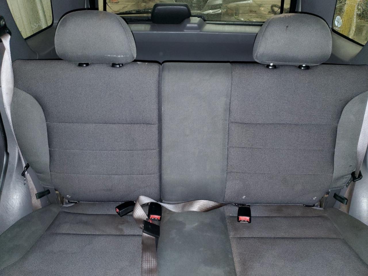 2002 Ford Escape - Image 10