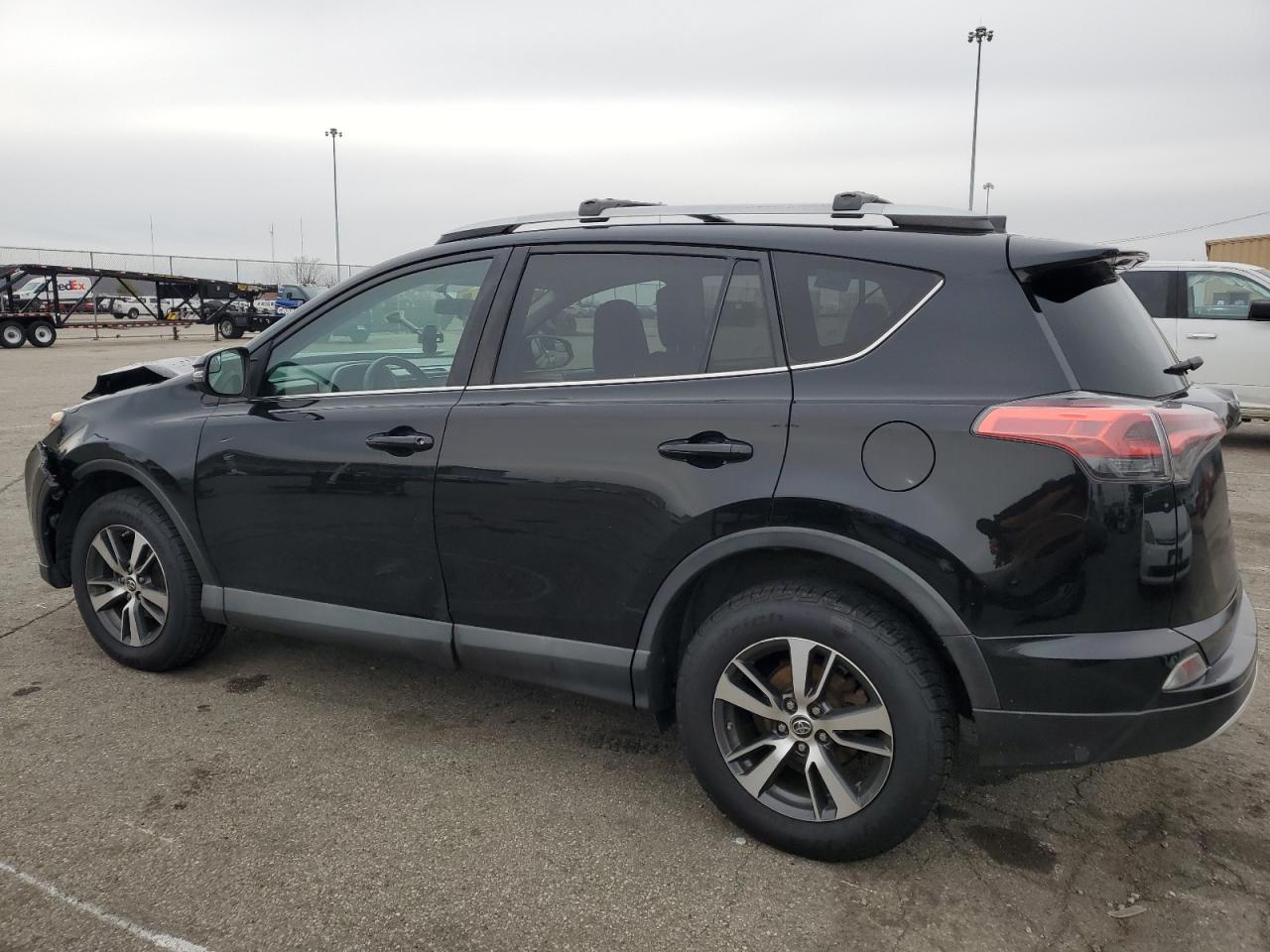 2016 Toyota RAV 4 - Image 2