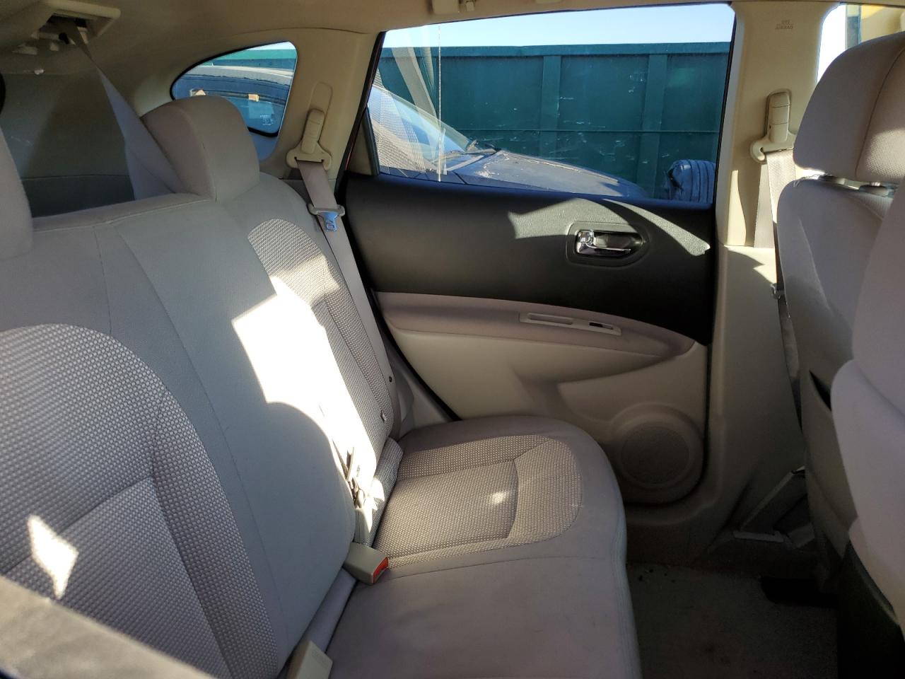 2012 Nissan Rogue - Image 11