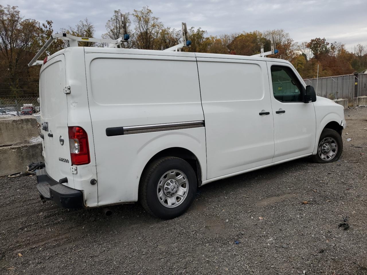 2018 Nissan NV - Image 3