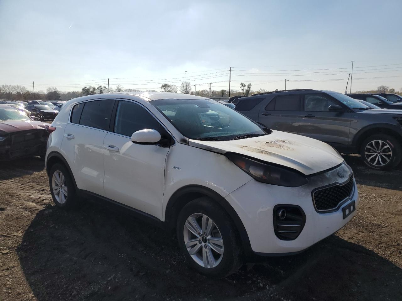 VIN KNDPMCAC8K7511396 2019 KIA SPORTAGE no.4