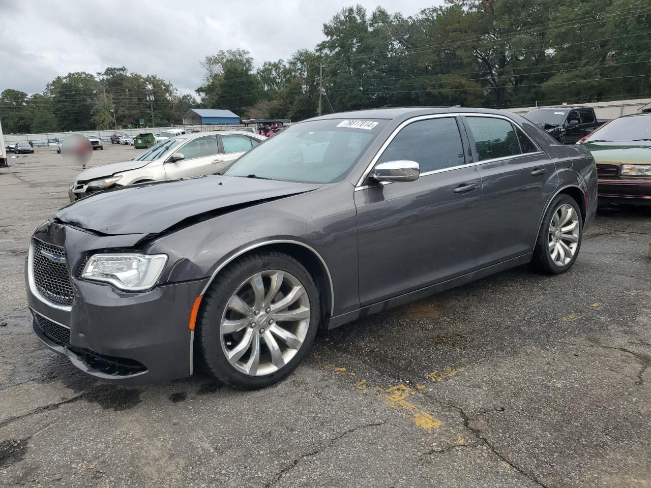 Eight Mile, AL에서 판매 중인 2018 Chrysler 300 Touring - Front End