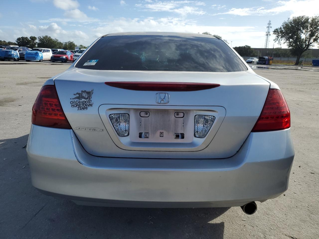 2007 Honda Accord Value VIN: 1HGCM56187A103302 Lot: 79908764