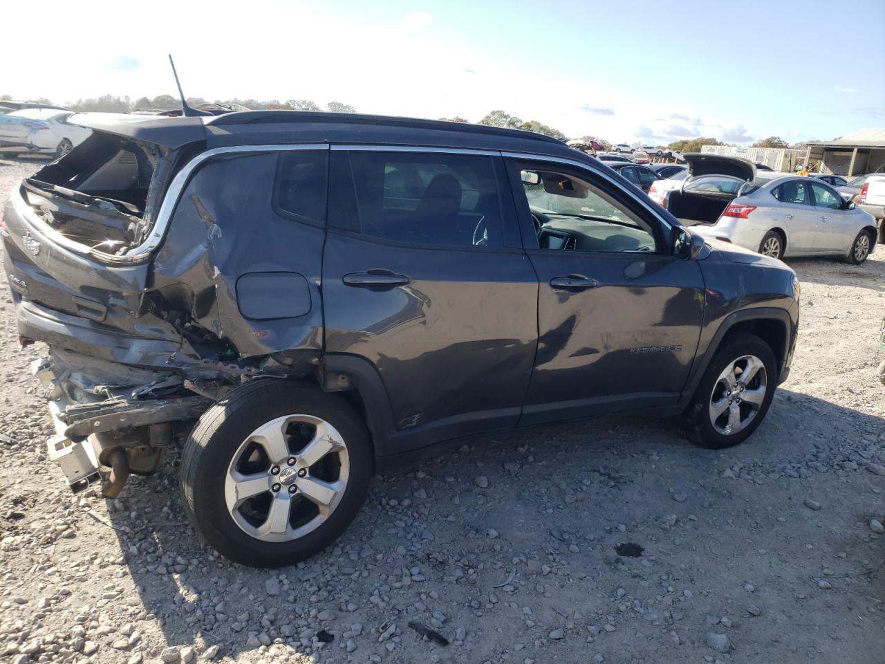 2018 Jeep Compass - Image 3