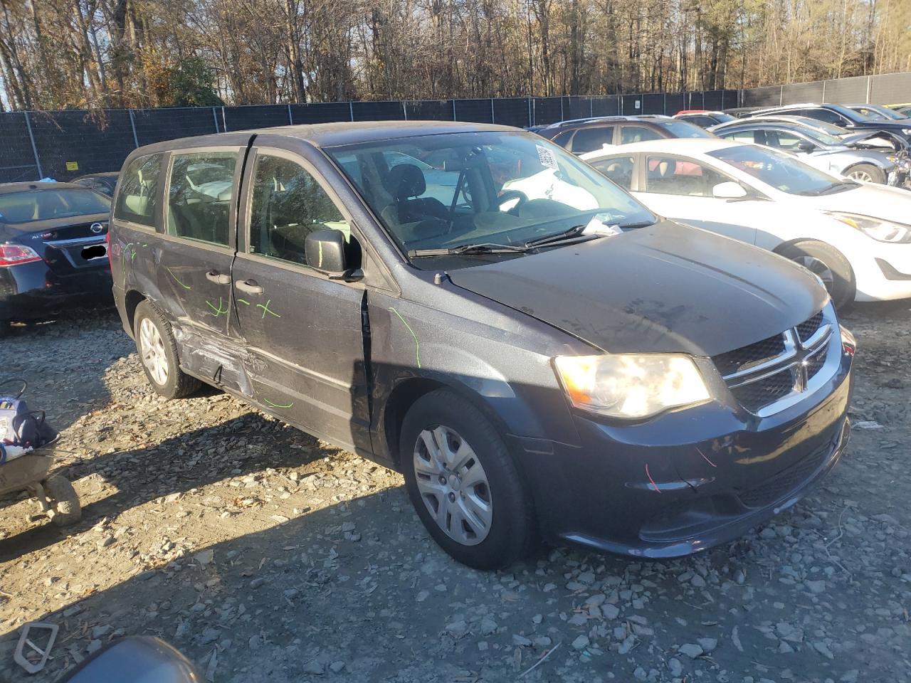 2013 Dodge Caravan - Image 4