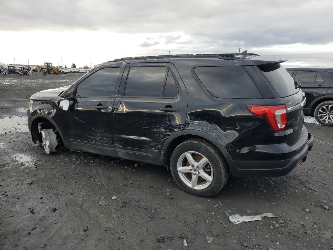 VIN 1FM5K8B82KGA64421 2019 FORD EXPLORER no.2